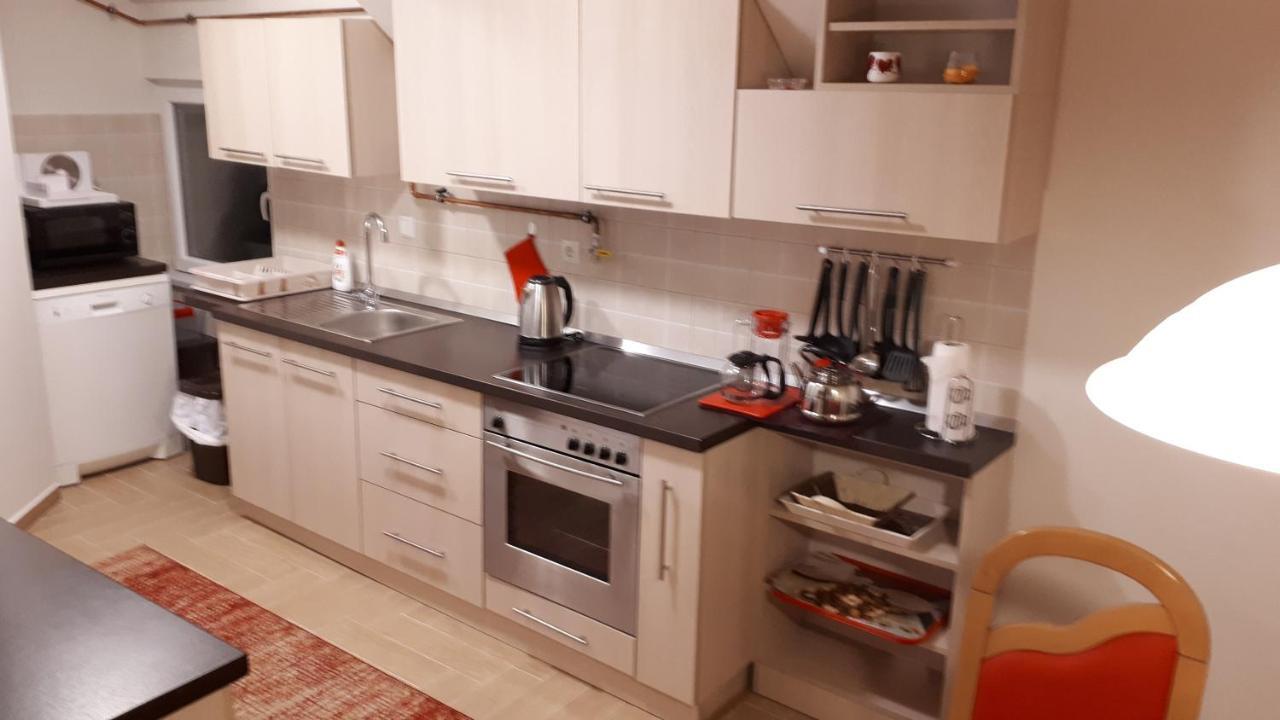Our Way S Apartment With Airco And Own Garage ซาราเยโว ภายนอก รูปภาพ