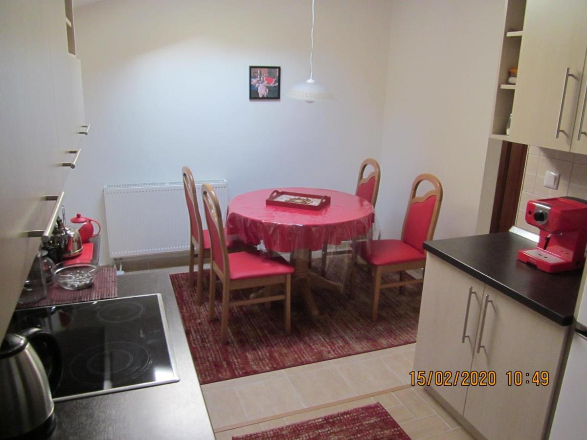 Our Way S Apartment With Airco And Own Garage ซาราเยโว ภายนอก รูปภาพ
